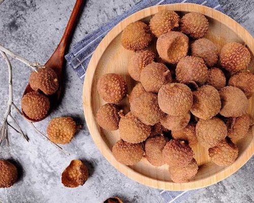 Vải thiều sấy khô