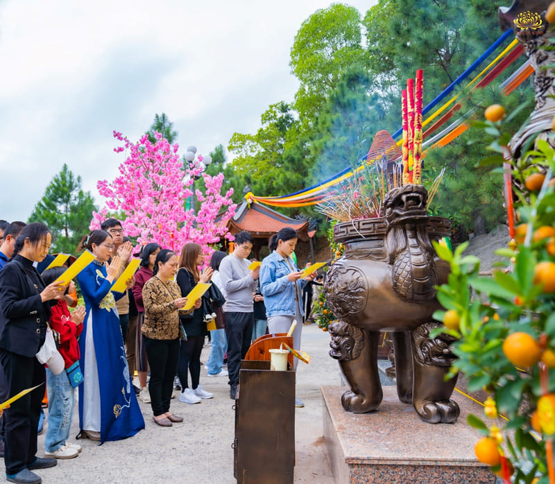 Đi chùa cầu may - Top 5 ngôi chùa linh thiêng tại Đà Lạt